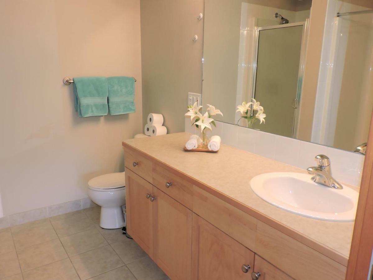 Fenwick Vacation Open Hot Tub Glorious Mountain 2 Bedroom Canmore